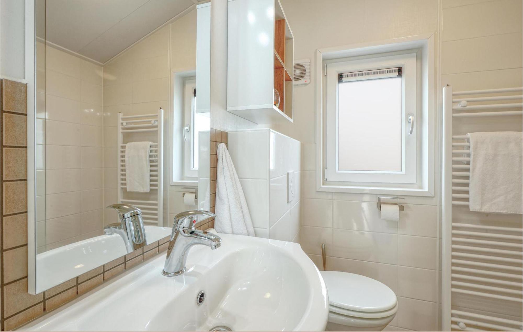 Nice home in Süsel with WiFi&2 Bedrooms Susel Exterior foto